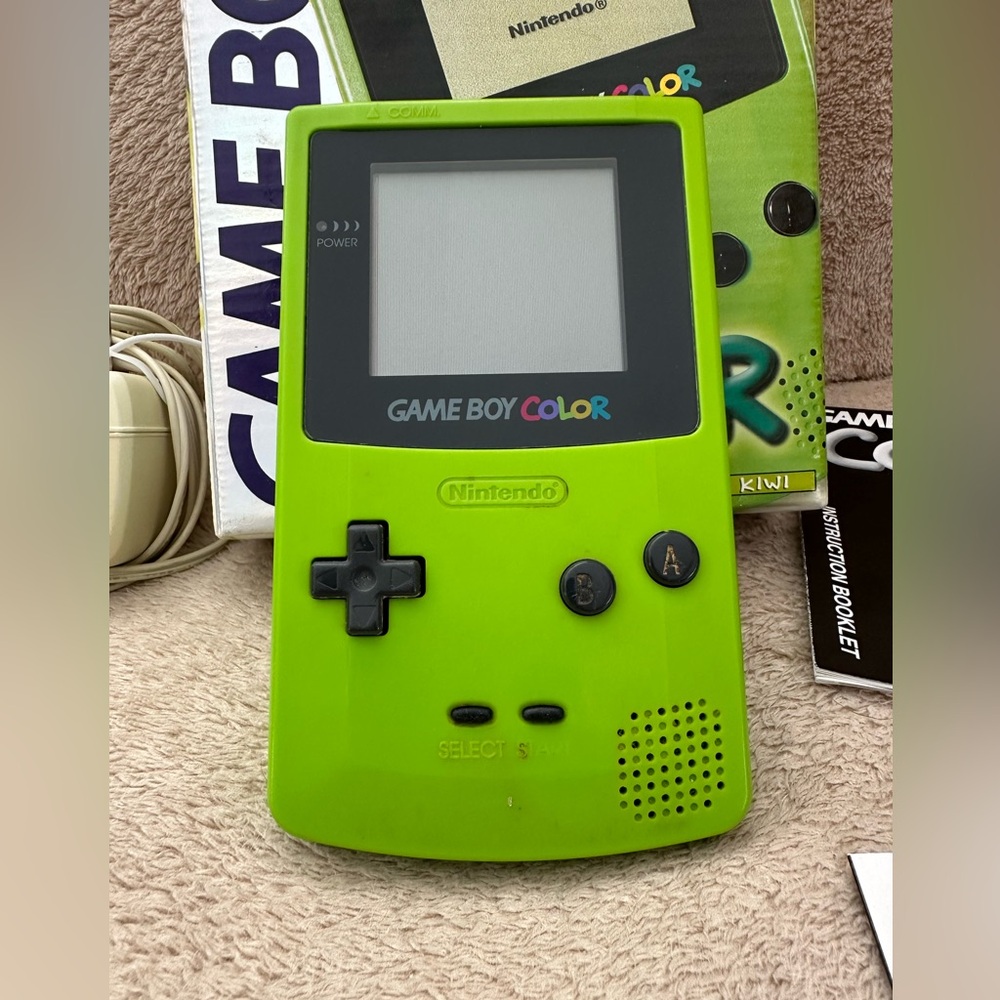 1998 classic vintage Nintendo Game Boy handheld gaming system - includes 3 games - Picture 2 of 7